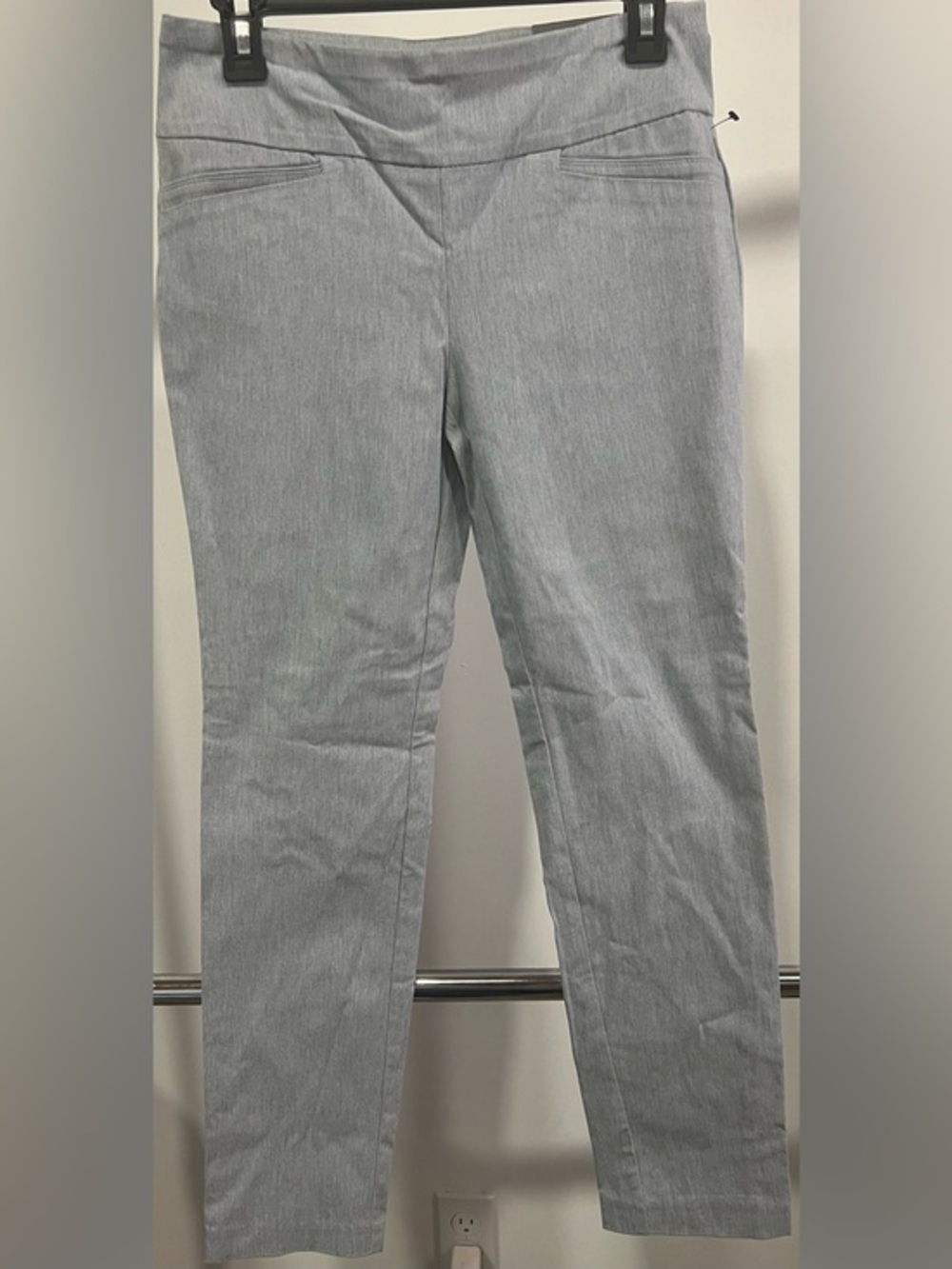 NWT Van Heusen Slim Fit Super Stretch Pull On Pant Gray Size 4 Short